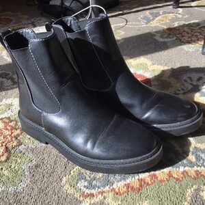 Urban Outfitters Chelsea like  Boots - US 8